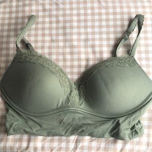 Victoria Secret No-wire Bra